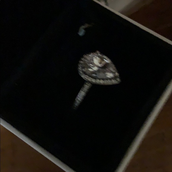 Pandora teardrop ring new size 7 - Picture 2 of 4